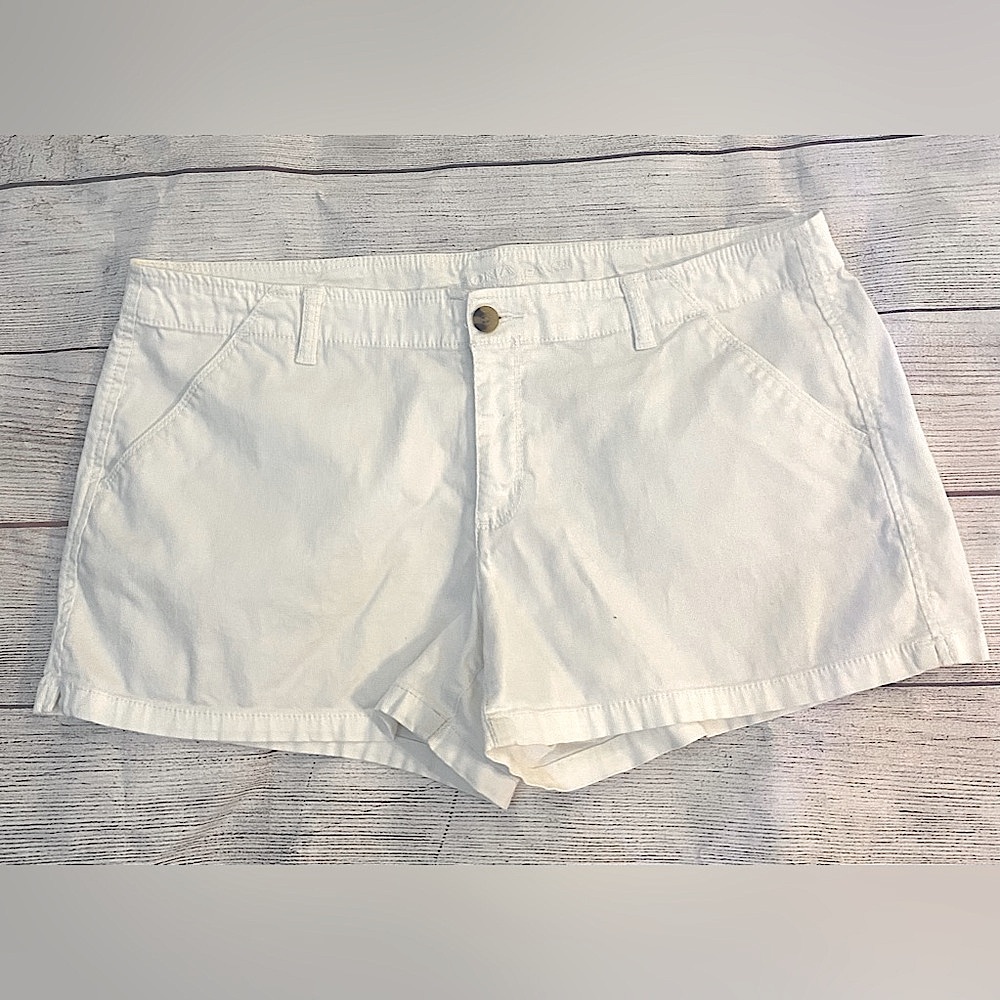 Arizona Jean Co. - Cotton, White Shorts. Sz: 15